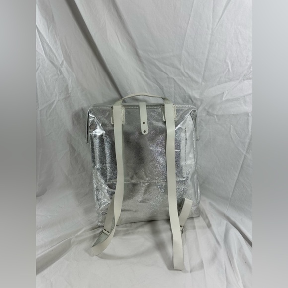 HTF Genuine The Prepster Emergency Backpack fireproof silver metallic - Picture 7 of 16